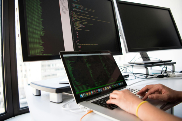 华茂星驰机械设备（东莞）有限公司成立 注册资本10万人民币:机械设备